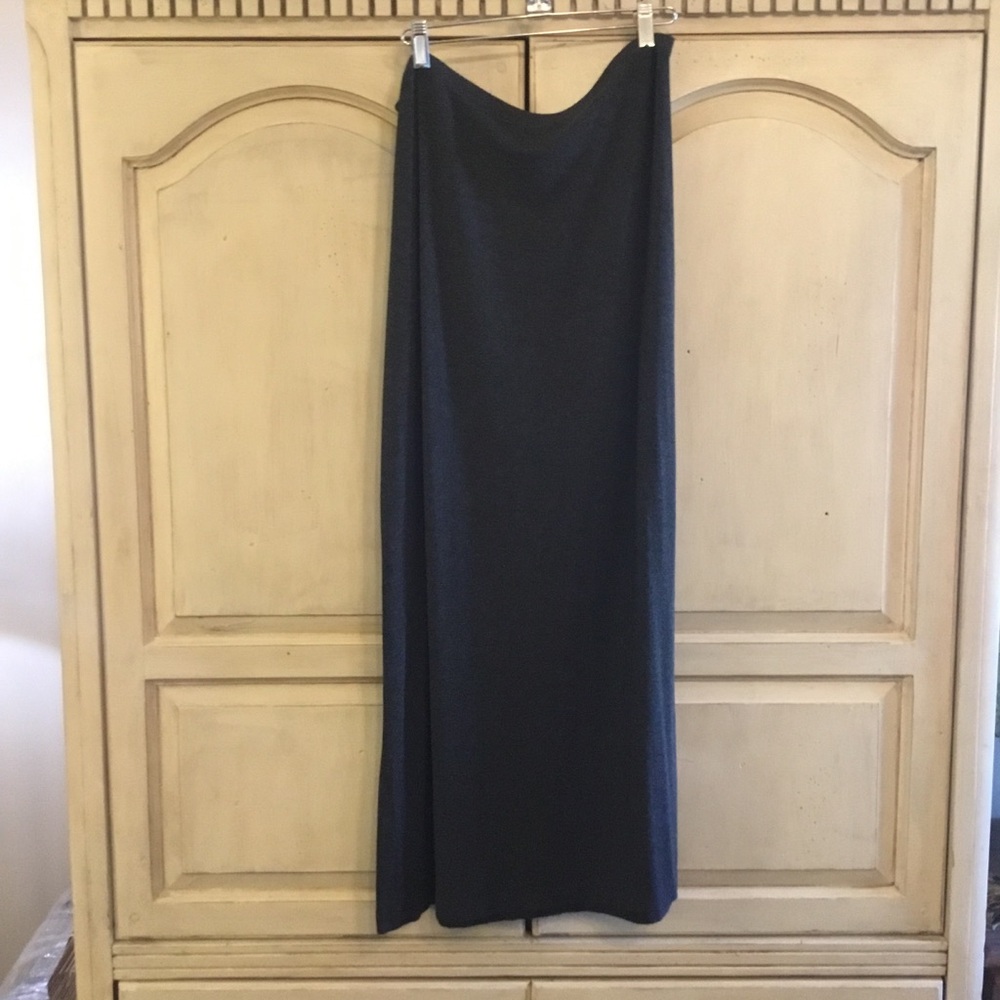 Elegant Women’s Gray Maxi Skirt Size L